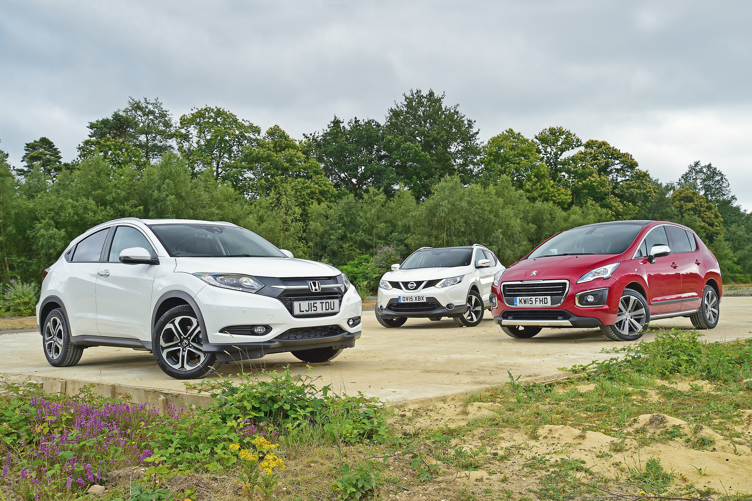 Honda HR-V vs Nissan Qashqai &amp; Peugeot 3008