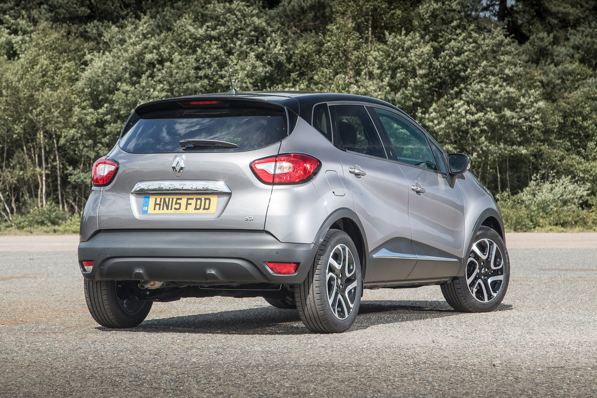 Renault Captur - rear static