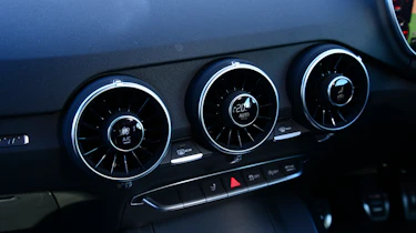 Audi TT Ultra - interior detail