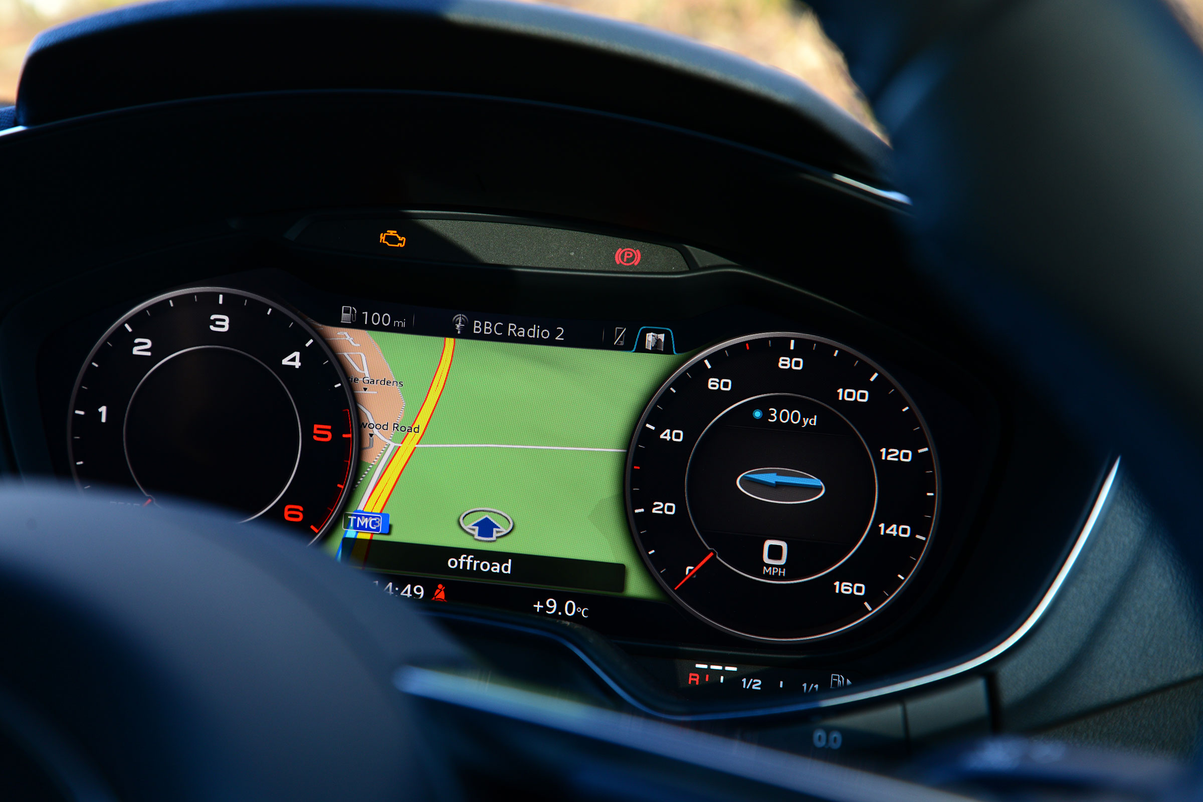 Audi TT Ultra - dials