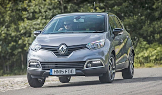 Renault Captur - front cornering