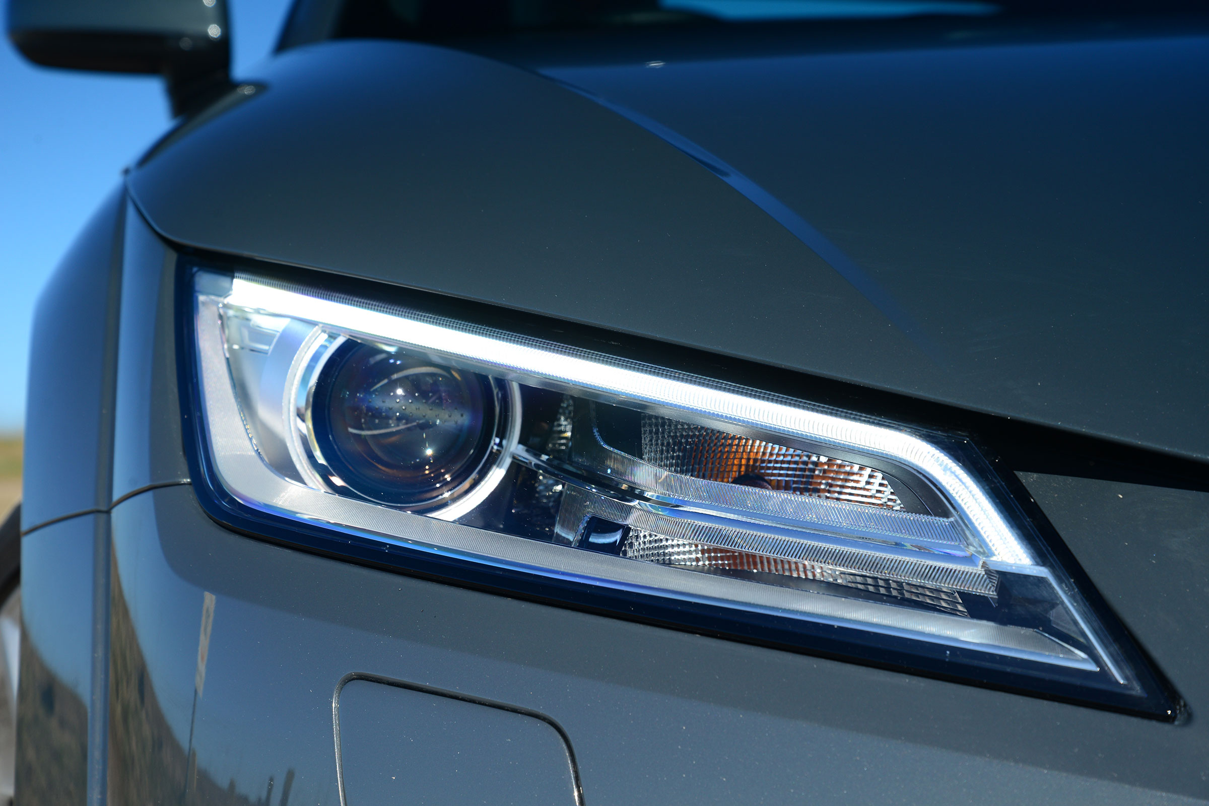 Audi TT Ultra - lights
