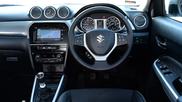 Suzuki Vitara 2015 interior