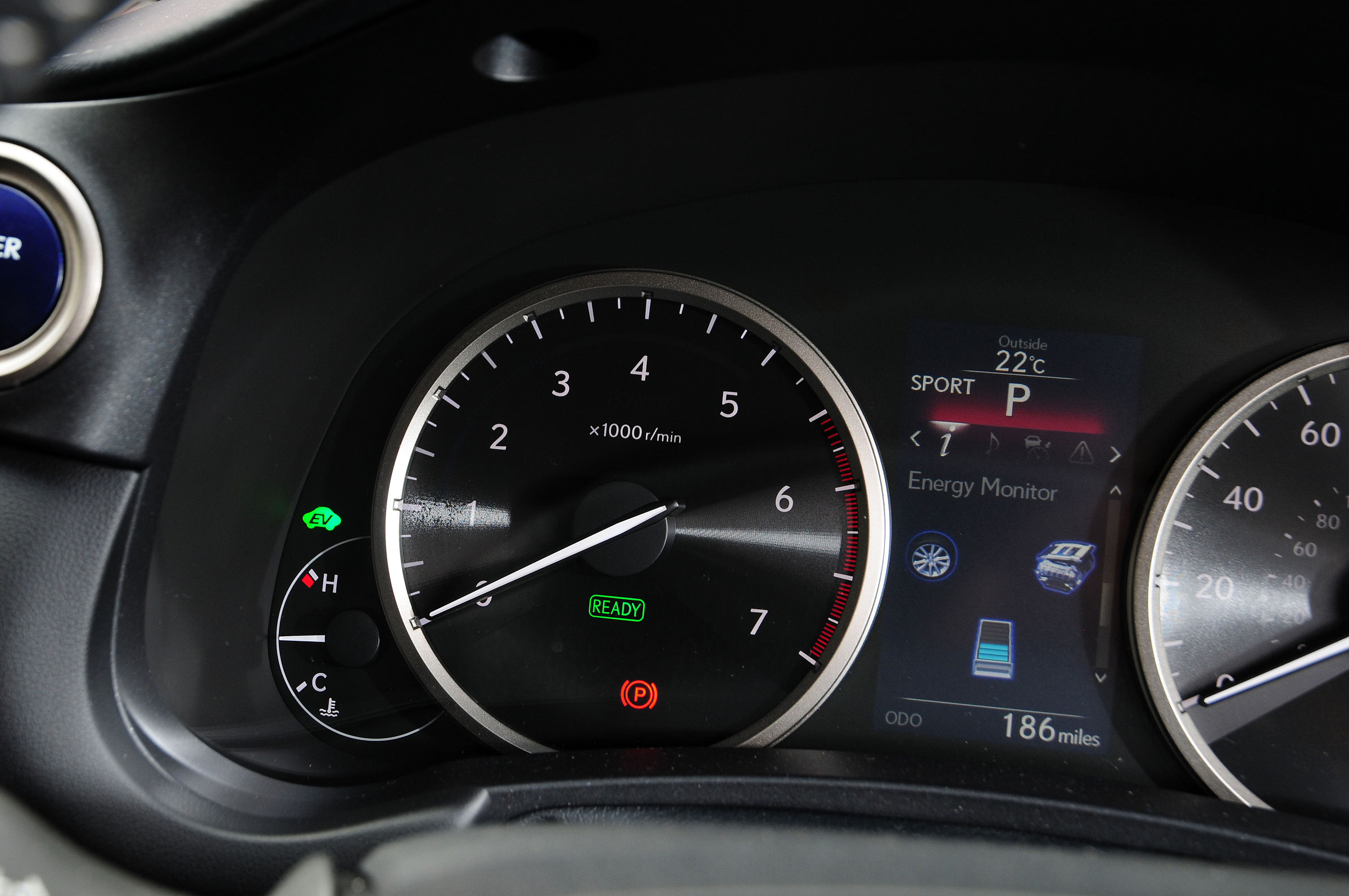 Lexus NX dials