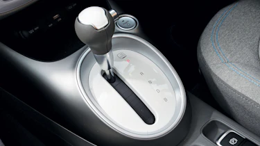 Kia Soul EV - gear lever