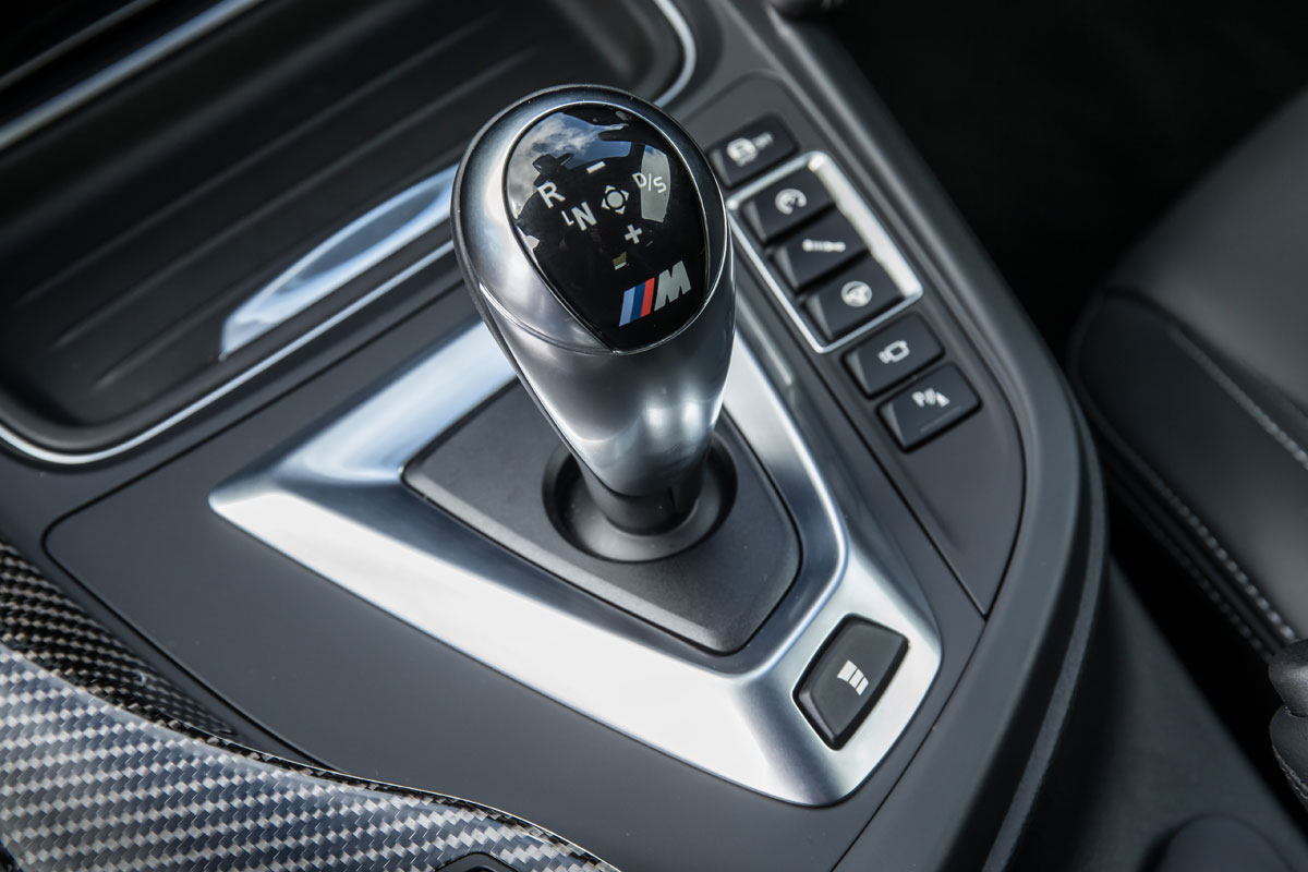 BMW M4 gear lever