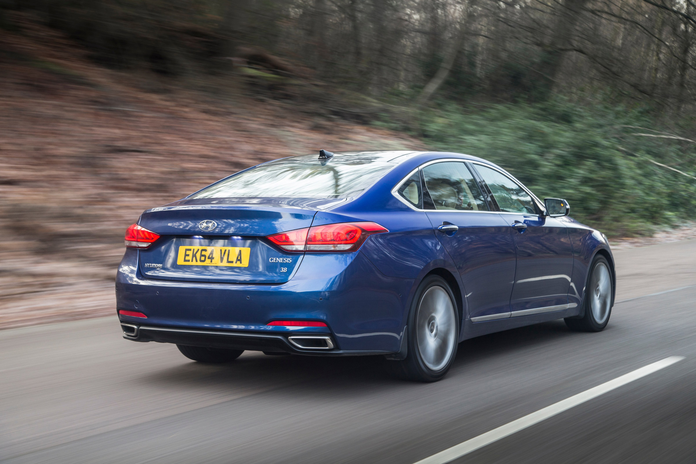 Hyundai Genesis UK 2015 rear