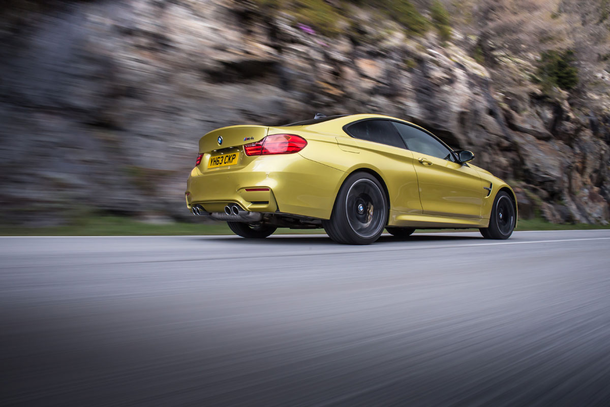 BMW M4 rear 3/4