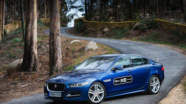 Jaguar XE 2.0D - static
