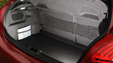 Peugeot 208 boot