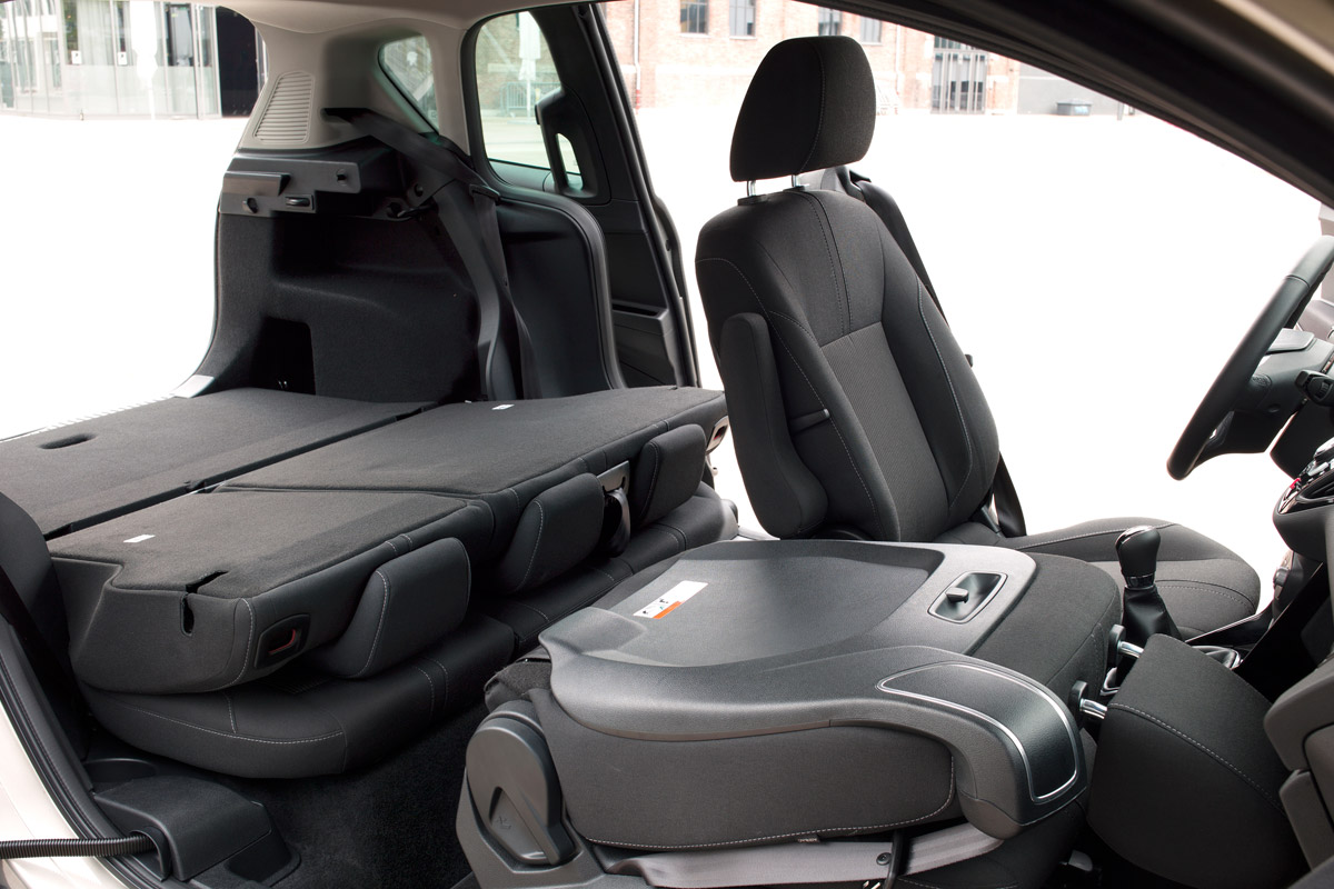 Ford B-MAX seats folded