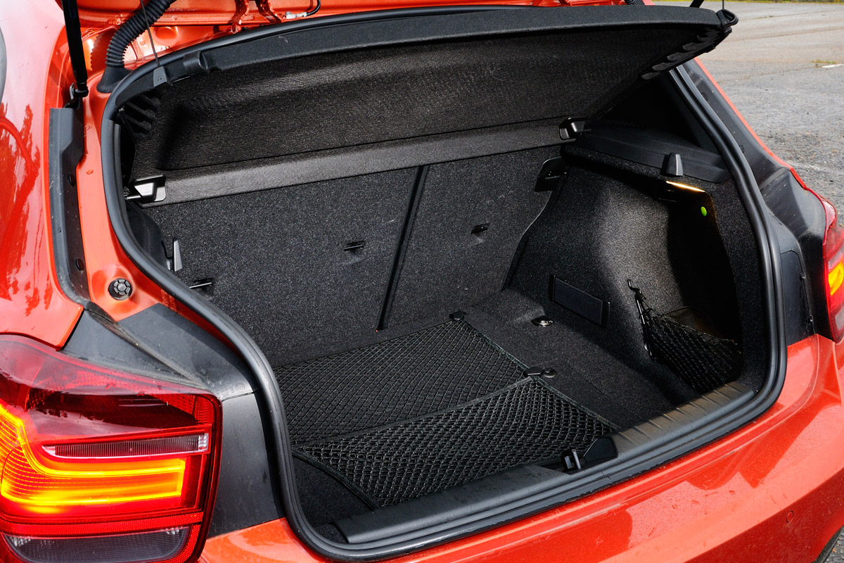 BMW 116d M Sport boot