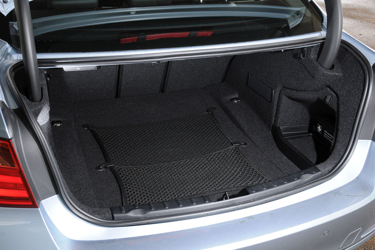 Toyota Prius+ boot