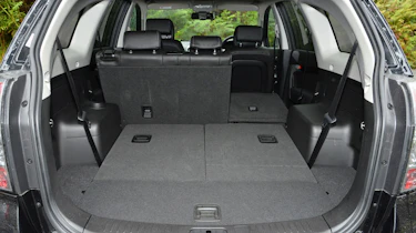 Chevrolet Captiva boot
