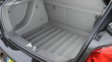 Chevrolet Cruze boot