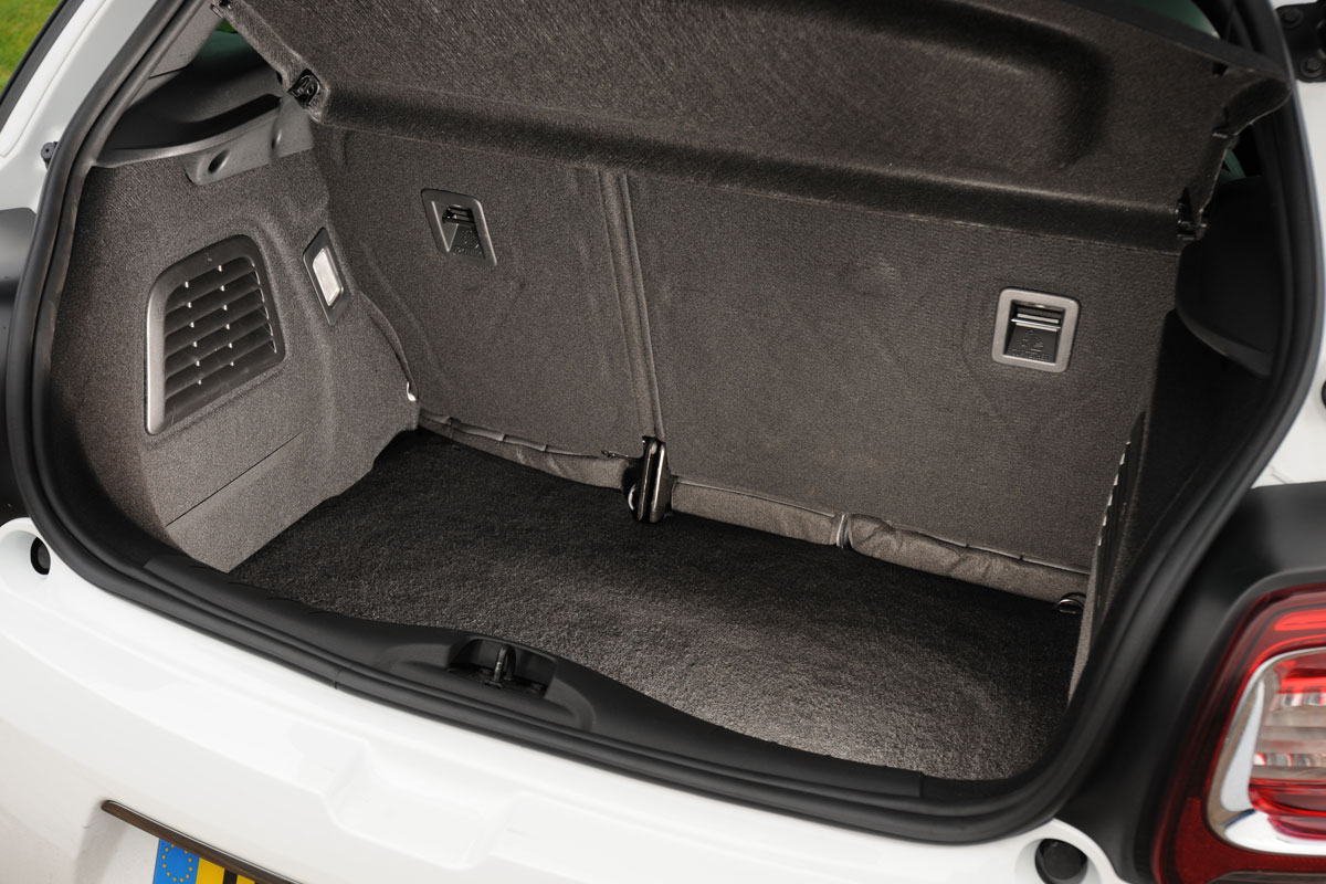 Citroen DS3 boot