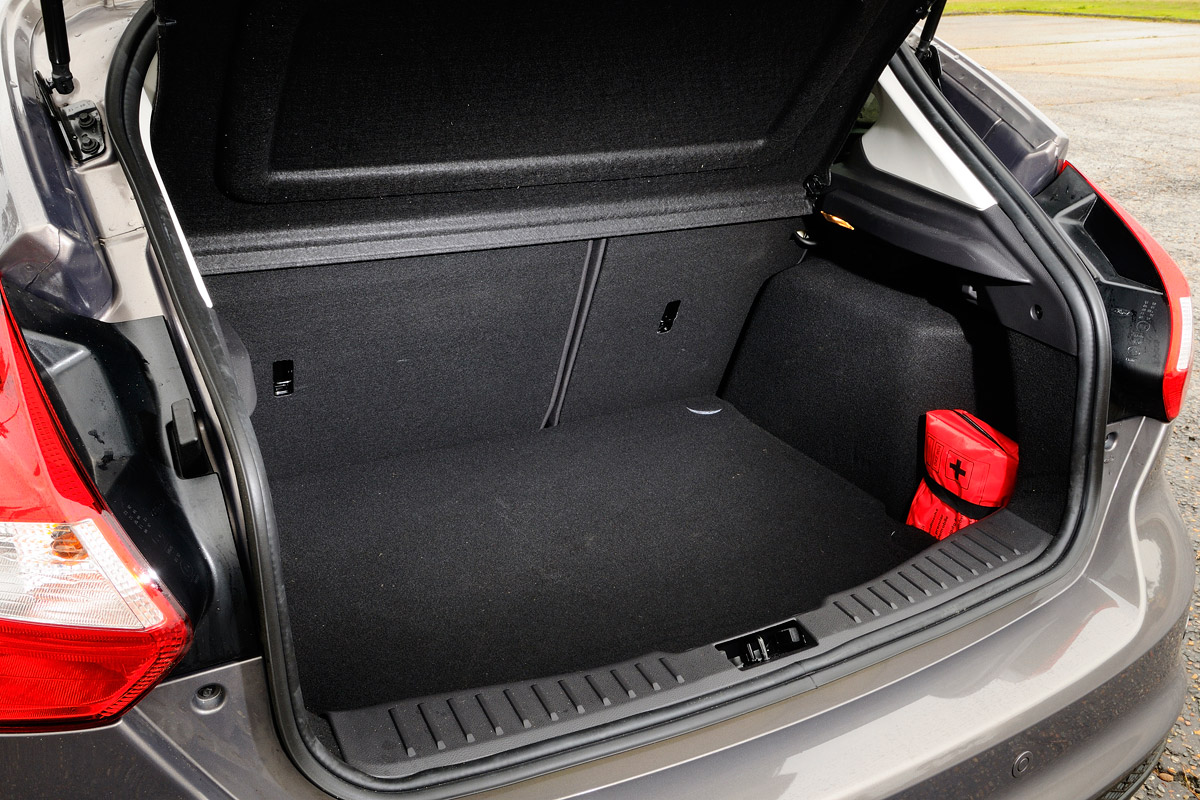 Ford Focus 2.0 TDCi Titanium boot