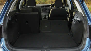 Volkswagen Golf 1.6 TDI SE boot