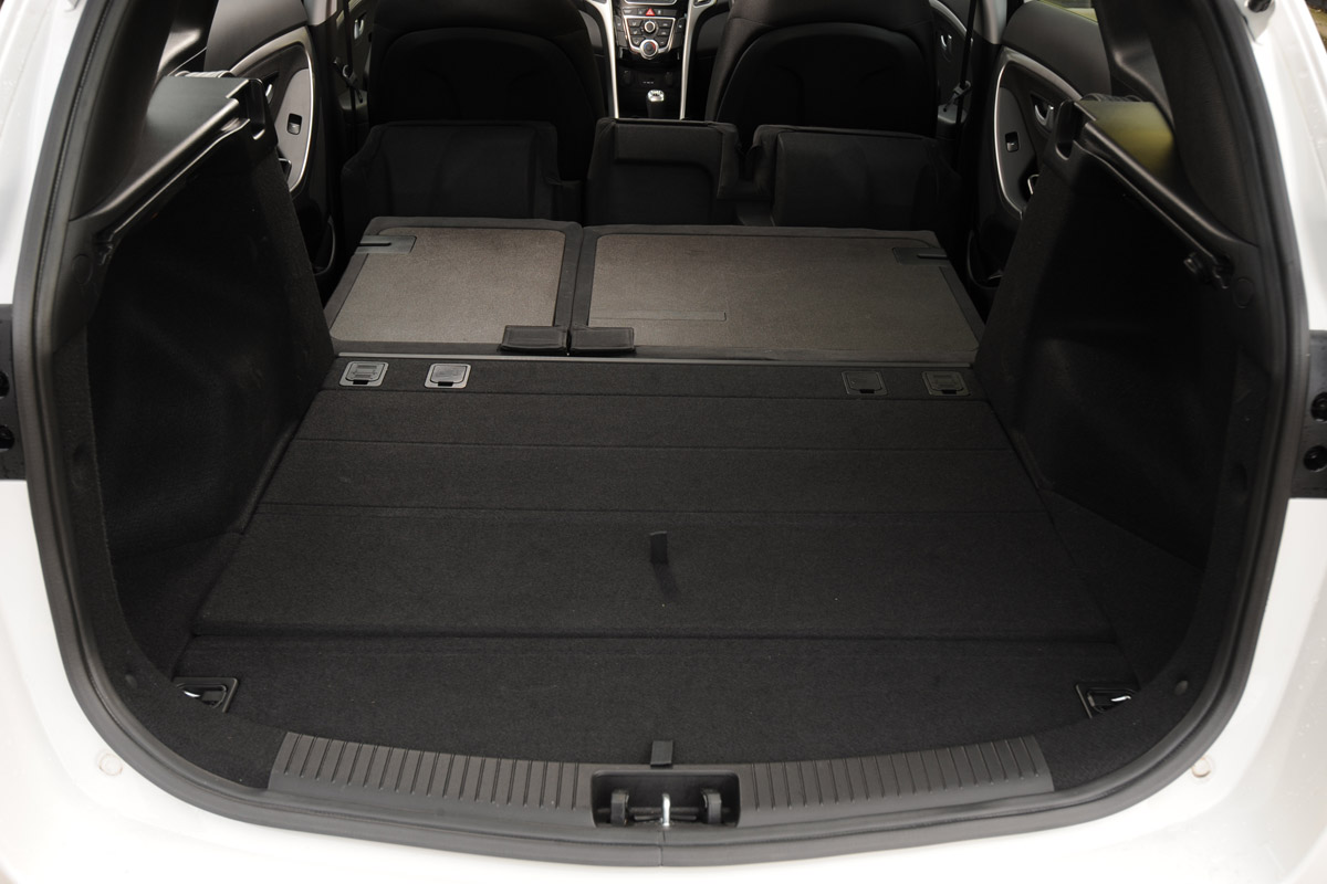 Hyundai i30 Tourer boot