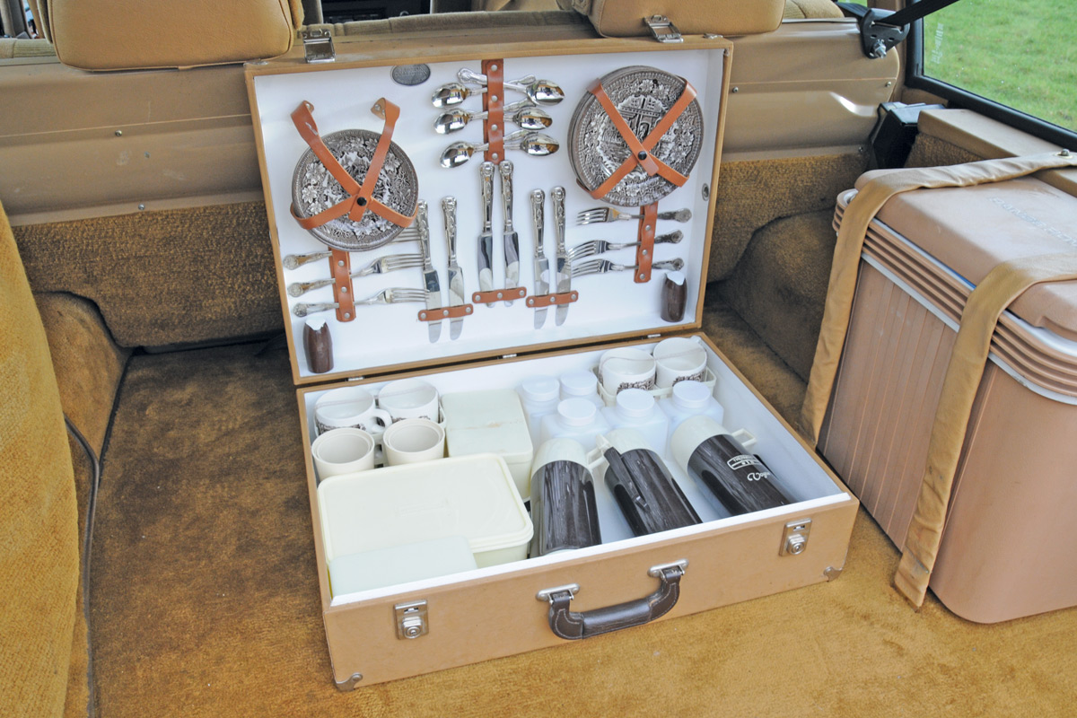 Range Rover MkI luggage