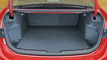 Mazda 6 2.2D Sport boot