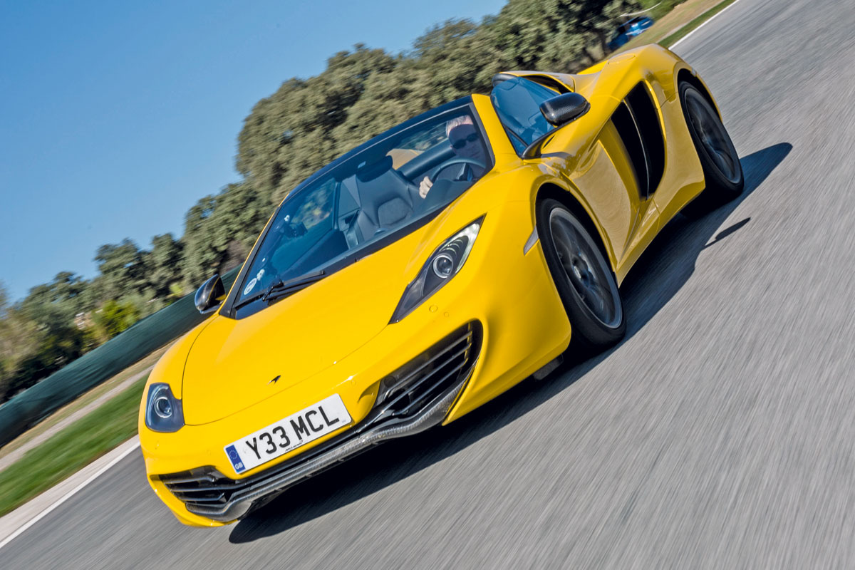 McLaren 12C Spider front tracking