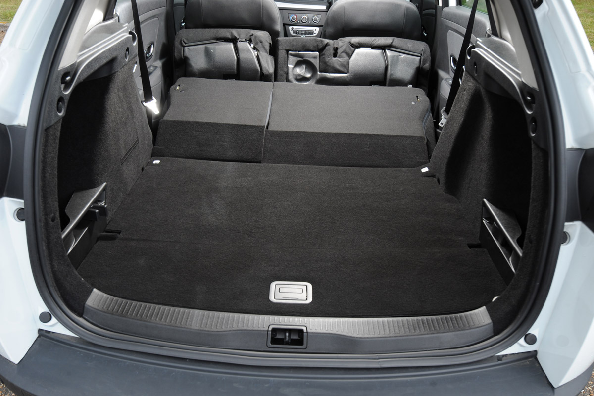 Renault Megane ST seats folded
