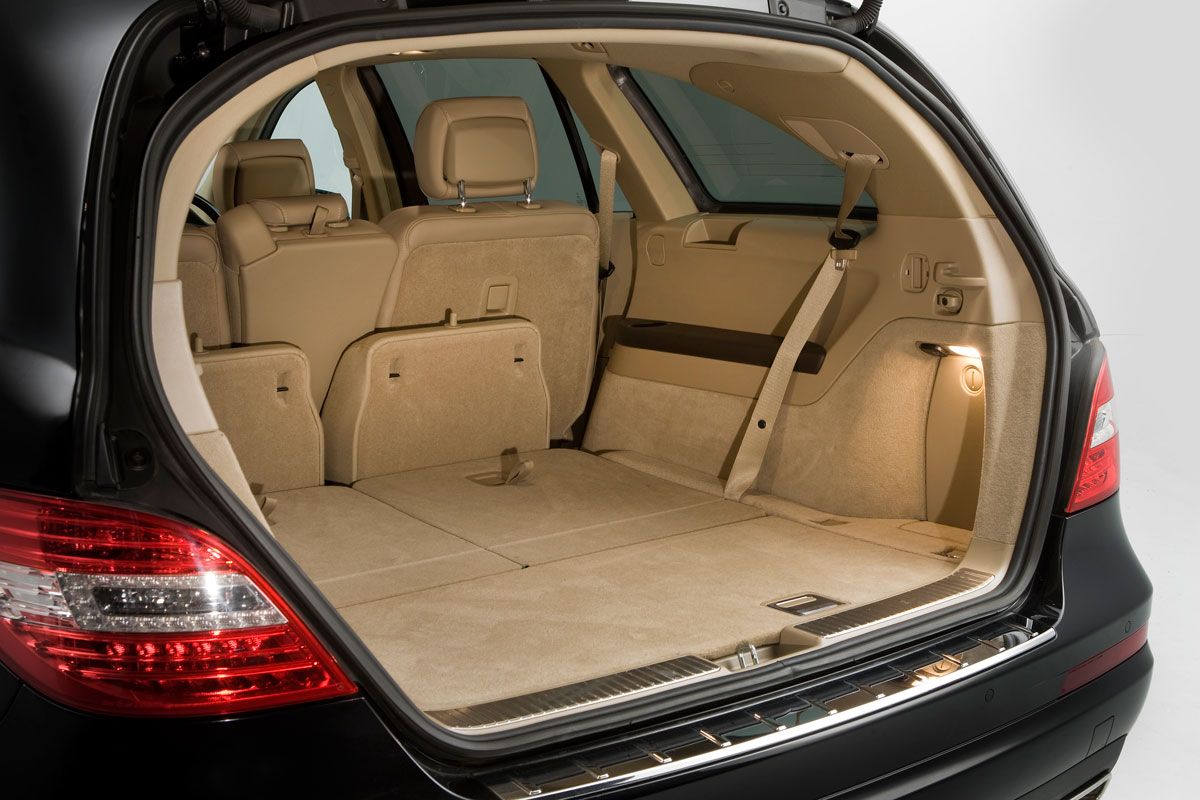 Mercedes R-Class boot