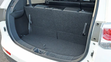 Mitsubishi Outlander boot