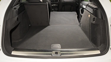 Audi Q3 boot