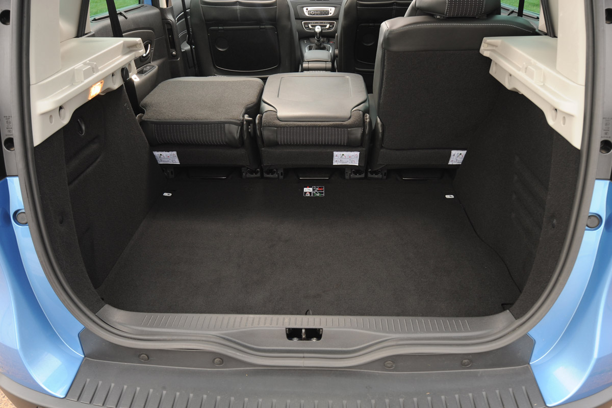 Renault Scenic boot