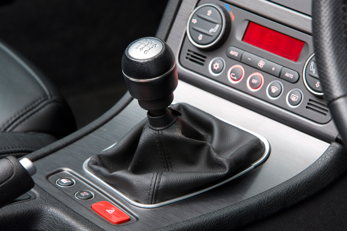 Alfa Romeo Spider gearbox detail
