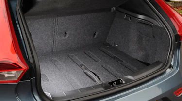 Volvo V40 D3 boot