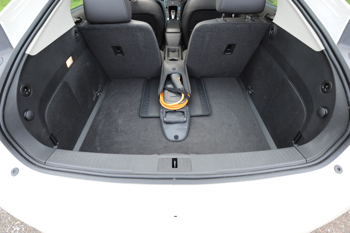 Vauxhall Ampera boot
