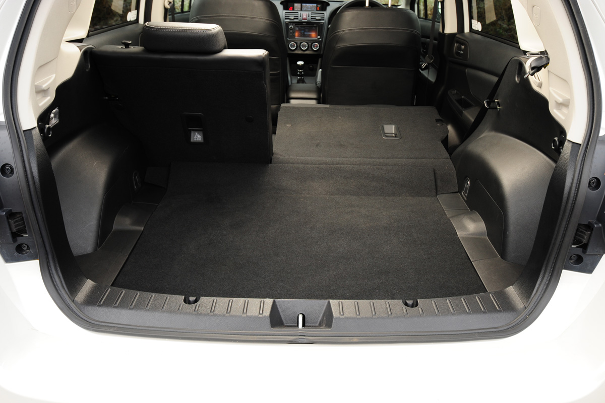 Subaru XV boot
