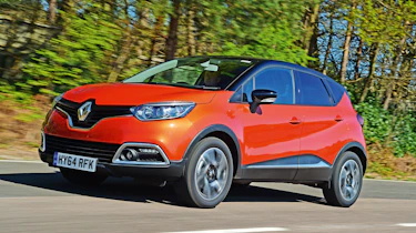Renault Captur - front tracking