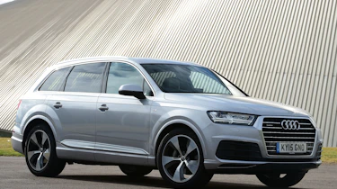Audi Q7 - front static
