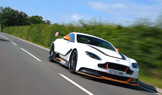 Aston Martin Vantage GT12