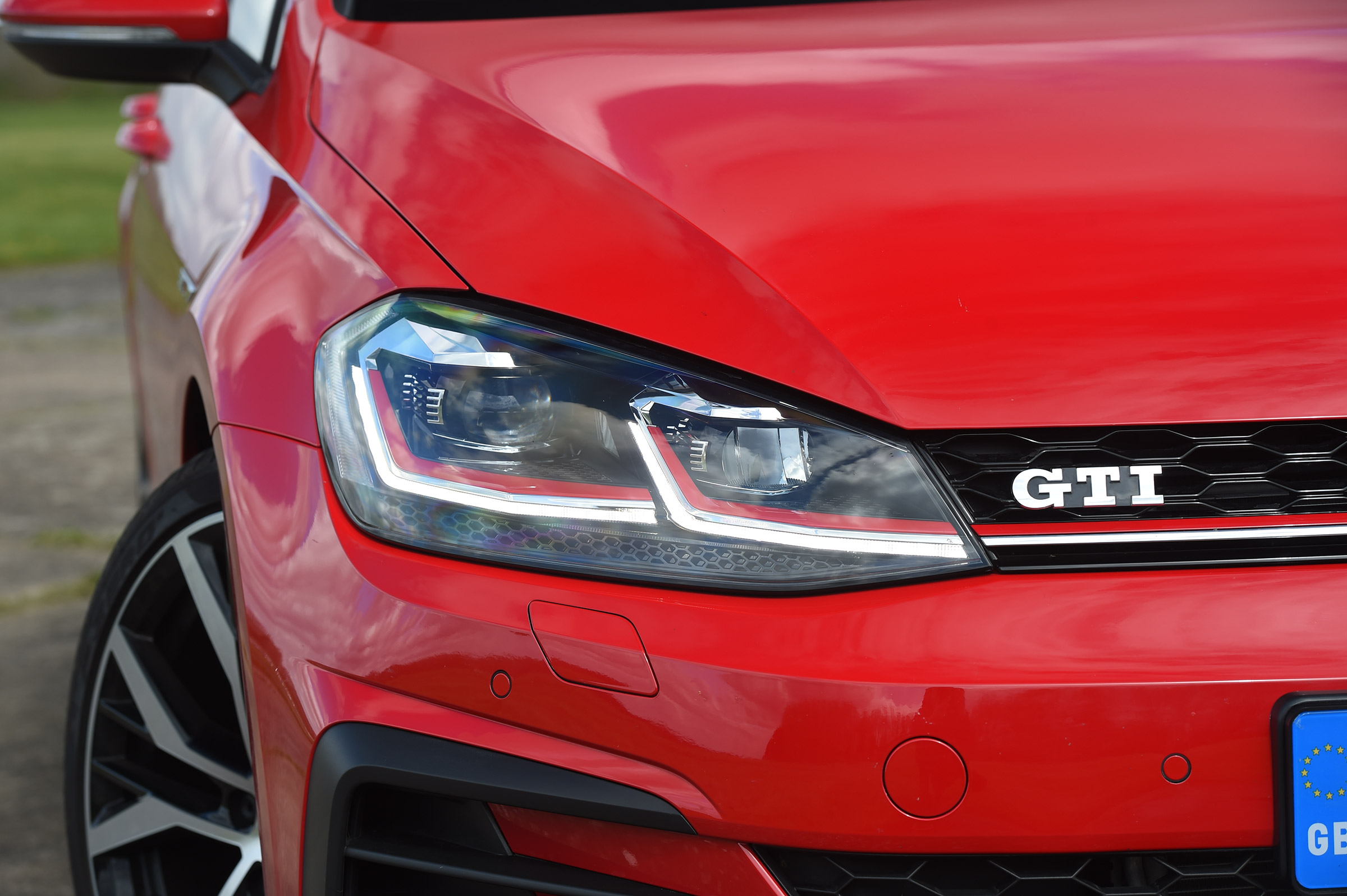 Volkswagen Golf GTI long-termer rear 
