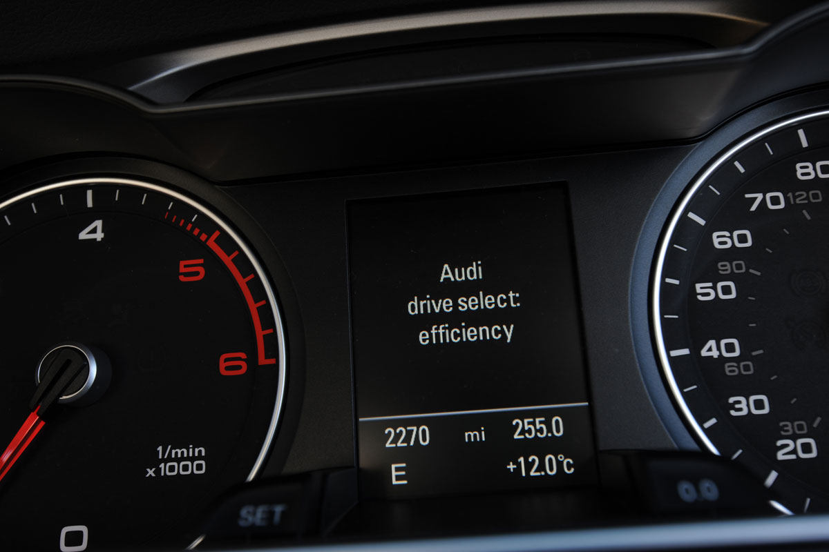 Audi A4 dials