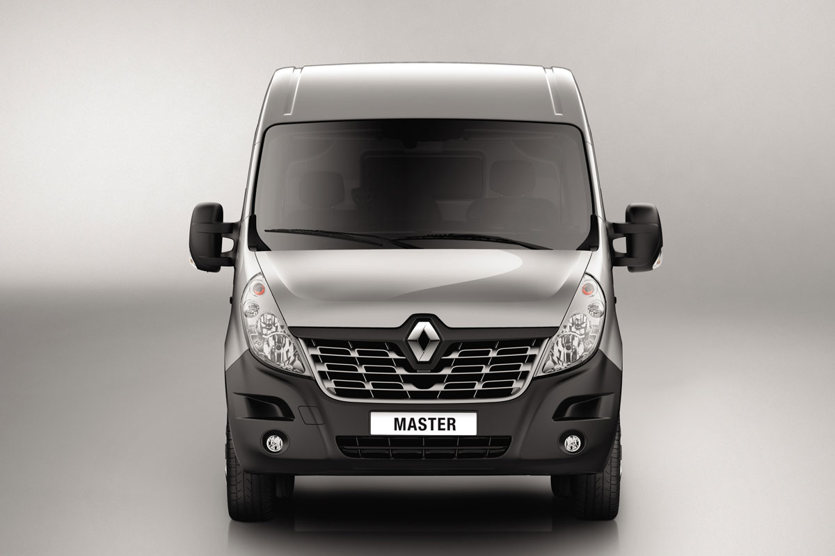 Renault Master head on