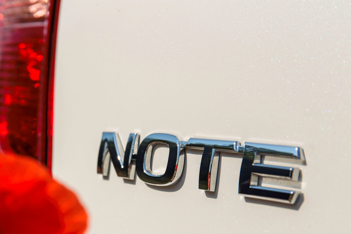 Nissan Note badge