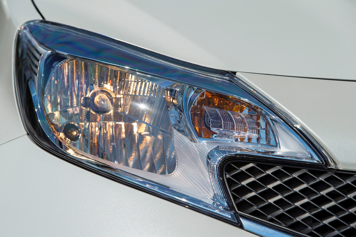 Nissan Note headlight