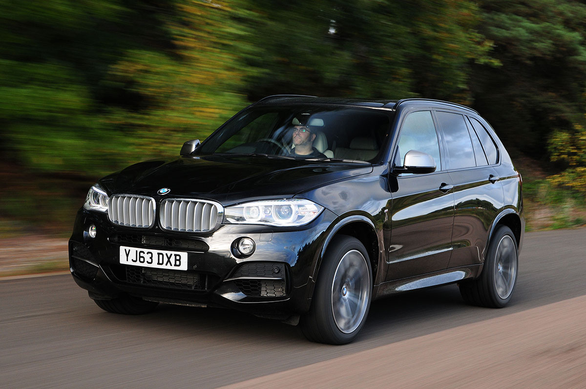 BMW X5 M50d Front action