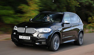 BMW X5 M50d Front action