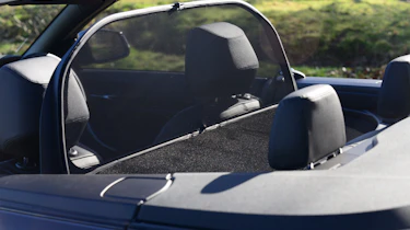BMW 220d Convertible deflector