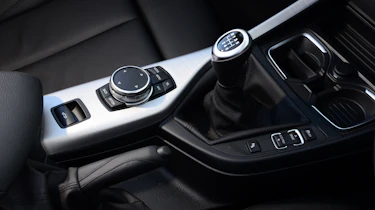 BMW 220d Convertible gearstick
