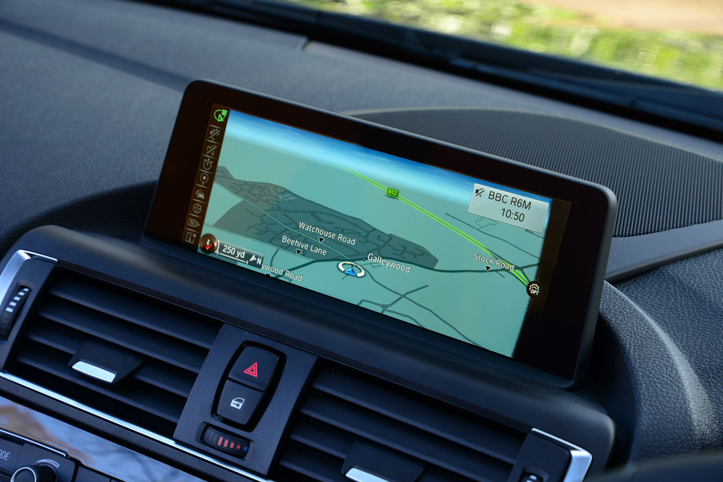 BMW 220d Convertible sat-nav