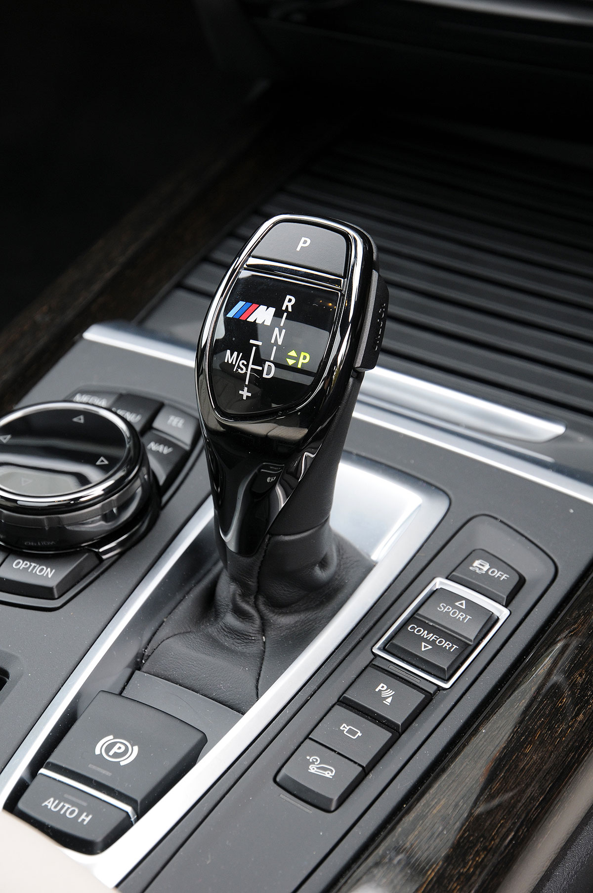 BMW X5 M50d gear stick
