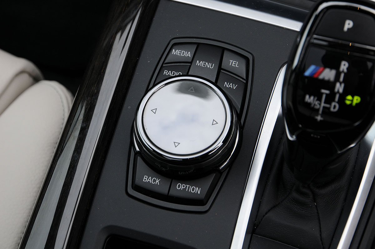 BMW X5 M50d toggle